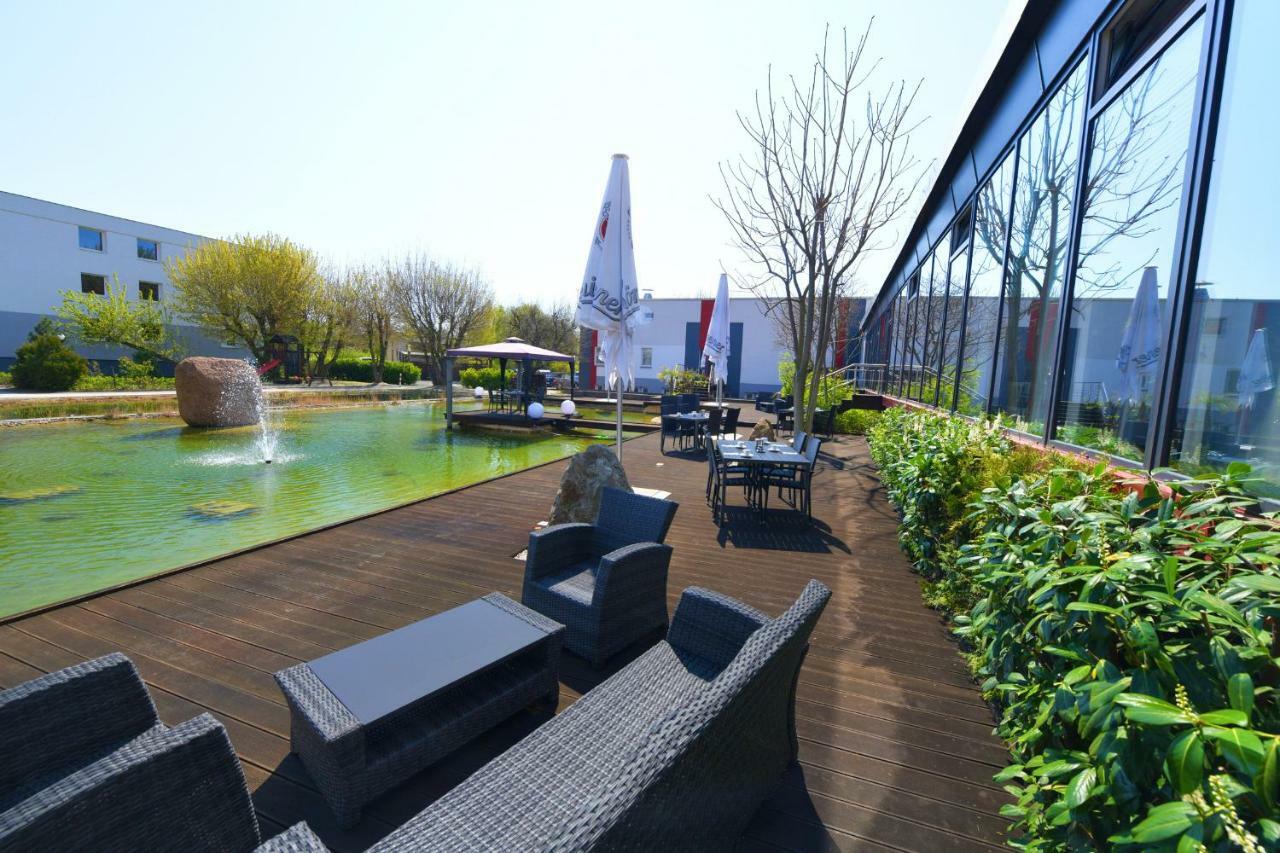 Skybasic Merseburg Exterior foto